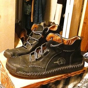 Mens casual lightweight black hiking shoes,size 12, used 1 time.